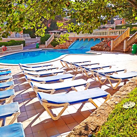 ホテル Sahara Nubia Gobi Ses Cadenes エクステリア 写真 The swimming pool of the hotel